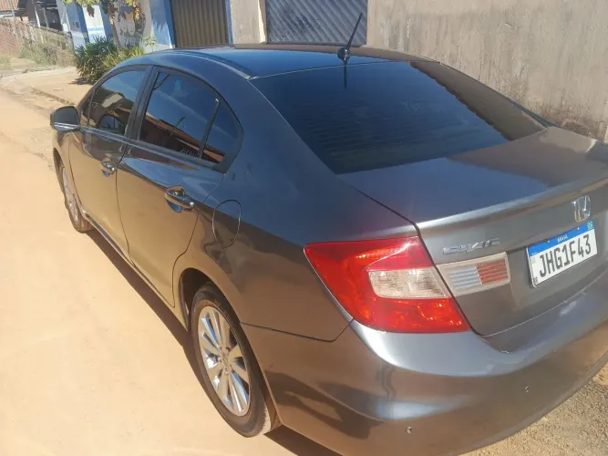 Honda Civic Sedan LXS 1.8/1.8 Flex 16V Aut. 4P 2014