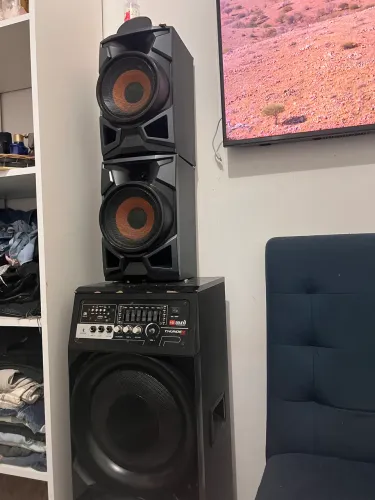 Caixa amplificada HS SOUND