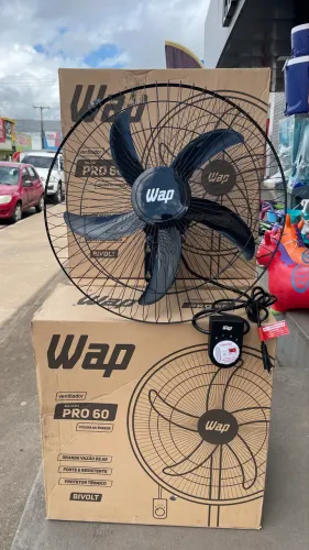 Ventilador de Parede WAP Rajada Pro 60cm Bivolt 200W Industrial Oscilante Super Potent