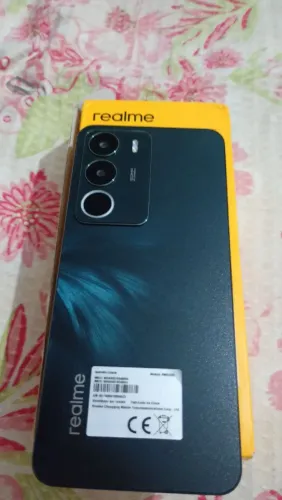 Vendo um celular,com nota fiscal valor 2mil por 150reais com procedência com pericule e ca
