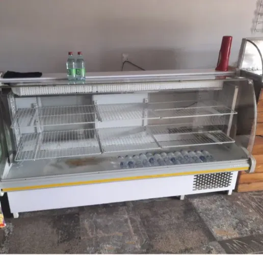 Freezer balcão expositor da marca gelopar