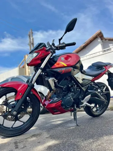 YAMAHA MT-03 