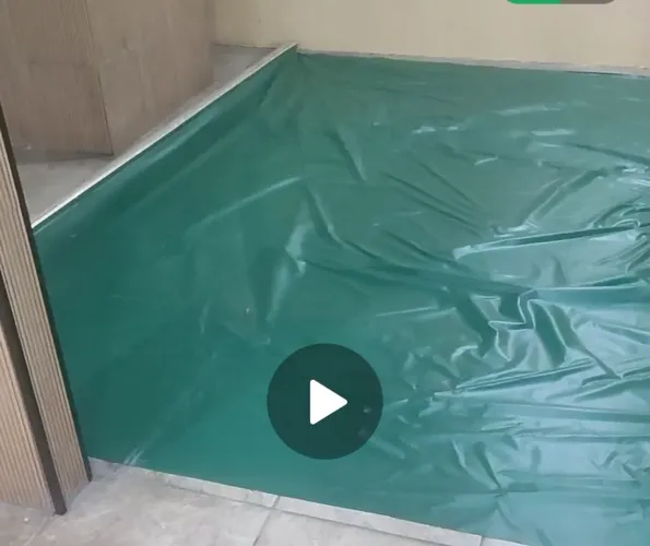 Toldo retrátil