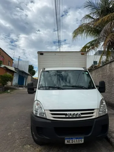 Iveco Daily Chassi 70c16 3.0 16V Turbo Diesel Mec. 2008