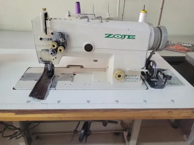 Maquina de costura Pespontadeira
