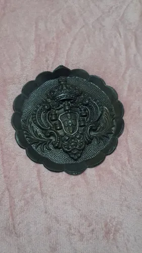Decorativo Antigo em Estanho - Brasão de Portugal