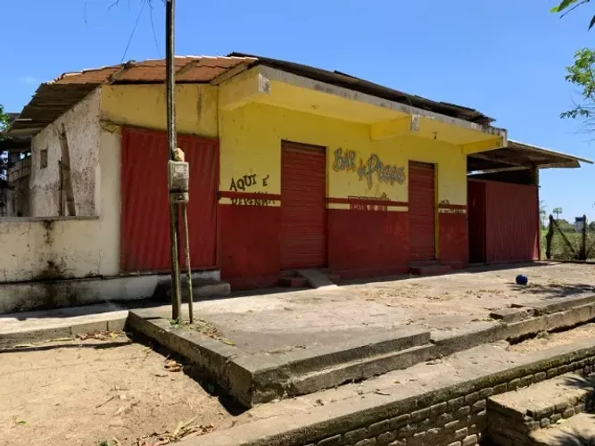 Ponto Comercial + Casa Residencial, 243m2 | Praça, Fazenda Laranjeira, Sapeaçu - Bahia
