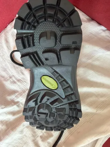 Bota kallucci nova zerada