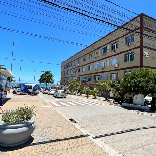 Temporada apt em frente à praia em Rio das Ostras-RJ.