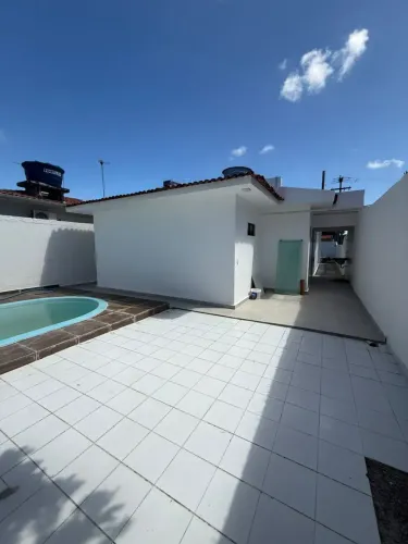 vendo exelente casa nos bancários 3 quartos com piscina