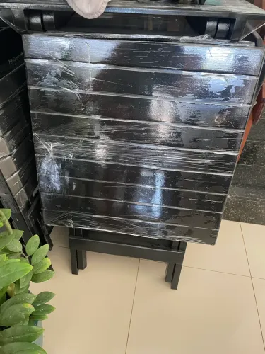 Conjunto mesas de madeira NOVA ( Ainda emplastificada)