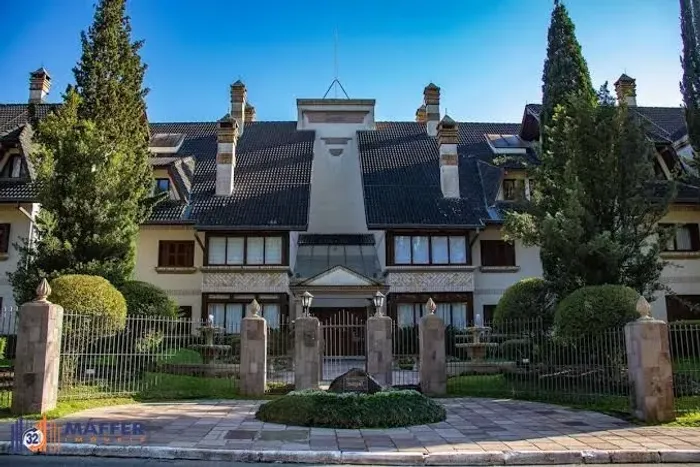 Apartamento Duplex de Luxo em Gramado com Vista Panorâmica de Tirar o Fôlego!