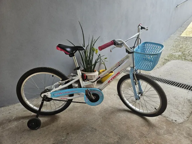 bicicleta infantil aro 20 mistigirl btwin