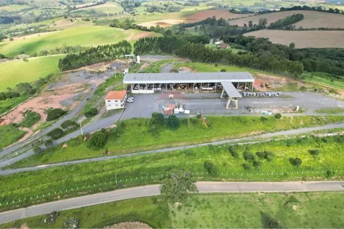 "Propriedade Industrial à Venda próximo a BR 459 em Santa Rita de Caldas - MG