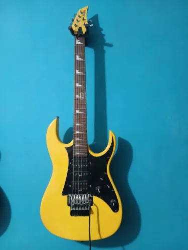 Memphis Tagima 330 Floyd Rose
