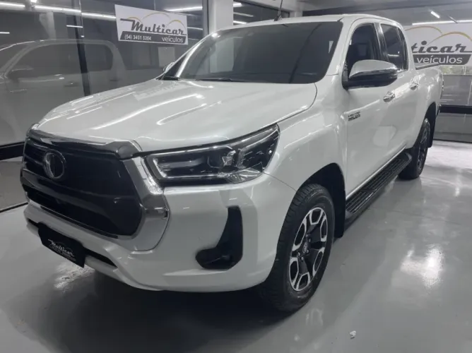 Toyota Hilux CD SRX 4X4 2.8 TDI 16V Diesel Aut. 2024