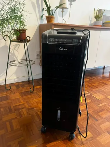 Climatizador de Ar MIDEA (AKAF1) - Preto