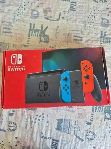 Nintendo switch desbloqueado + 2 controles