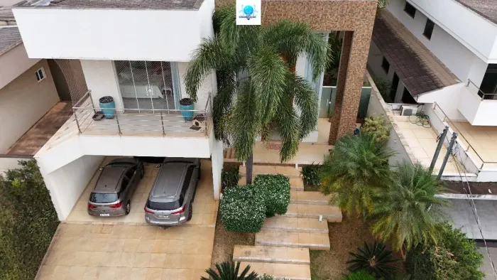 Sobrado à venda no bairro Condomínio do Lago - Goiânia/GO