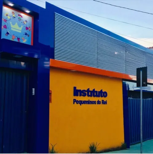 Vaga para professora