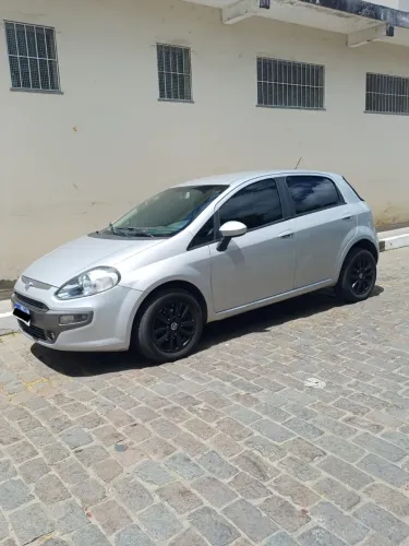 Fiat Punto Essence 1.6 Flex 16V 5P 2013