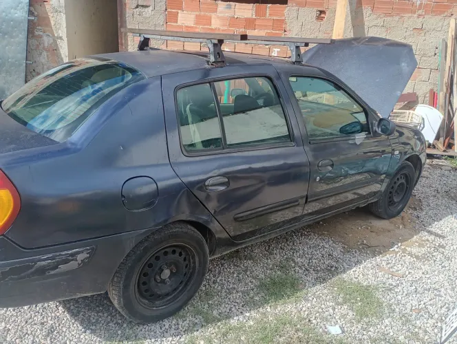 Renault Clio Authentique 1.0/1.0 Hi-power 16V 3P 2003
