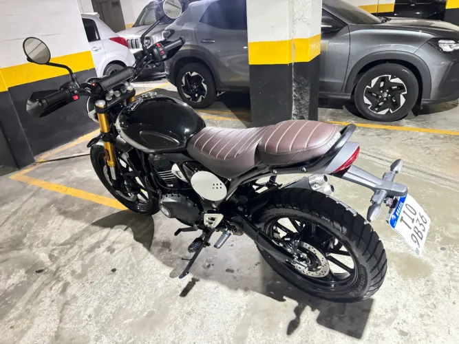 Triumph Scrambler 400X