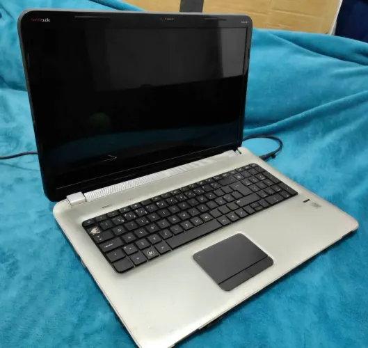 ?- HP Pavillion DV7 6113CL Importado Carcaça + AMD A6 3400M Overclock até 2.8Ghz<br>