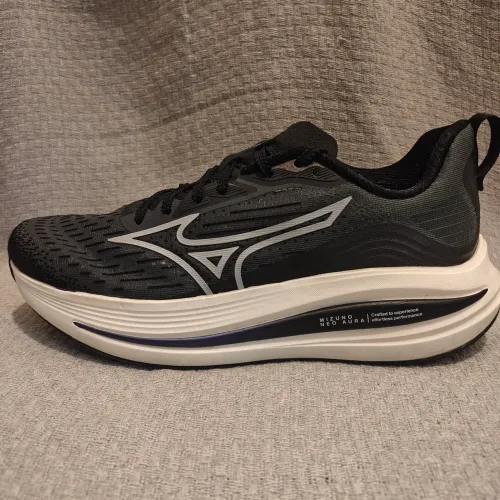 Mizuno Neo Aura (42)
