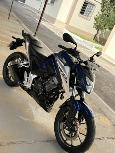 TWISTER 300F - JD ISMÊNIA