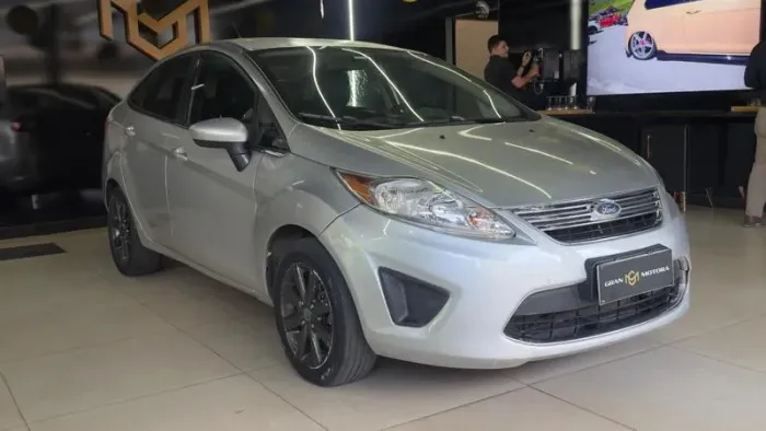 Ford Fiesta Sedan SE 1.6 16V Flex 4P 2011