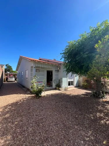 Casa a 150 metros da praia da barrinha