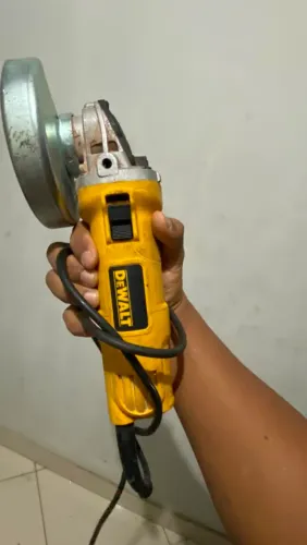 Máquita e Esmerilhadeira