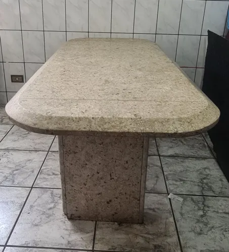 Mesa de jantar de marmore travertino