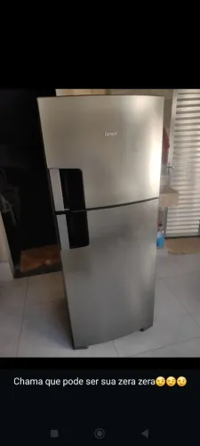 Vendo geladeira semi nova com cara de nova