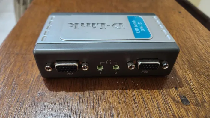 KVM Switch D-Link 2 computadores