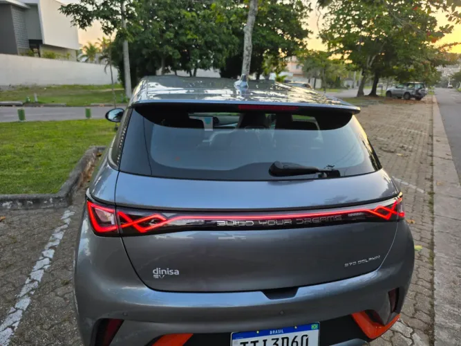 BYD Dolphin EV (Elétrico) 2025