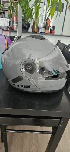 Capacete LS2 Strobe 2