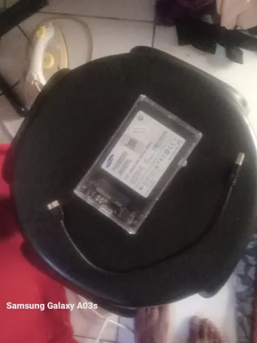 Tó querendo vender rápido, conector e bom estado.