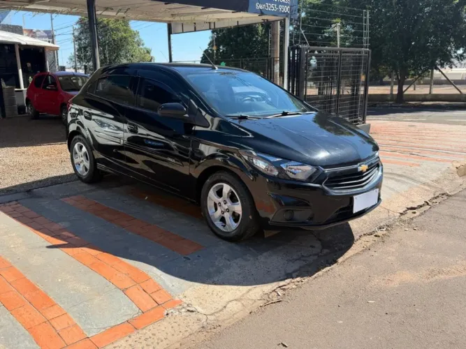 Chevrolet Onix Hatch LT 1.4 8V Flex Mec. 4P 2019