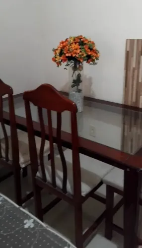 Mesa de jantar 4 cadeiras