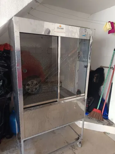 Vende se forno a gas bem conservado funciona normalmente