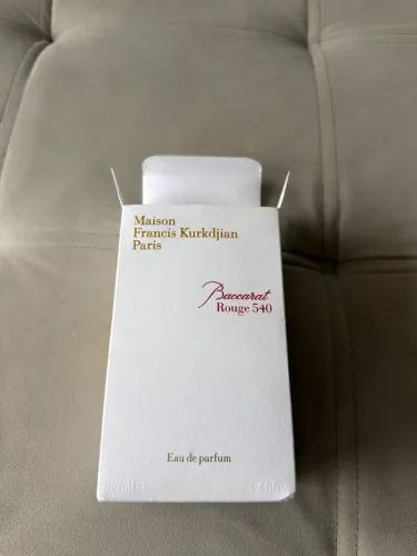 Caixa vazia perfume Baccarat rouge