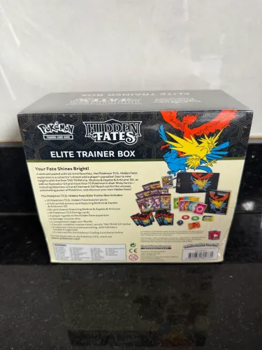 Pokémon ETB Hidden Fates