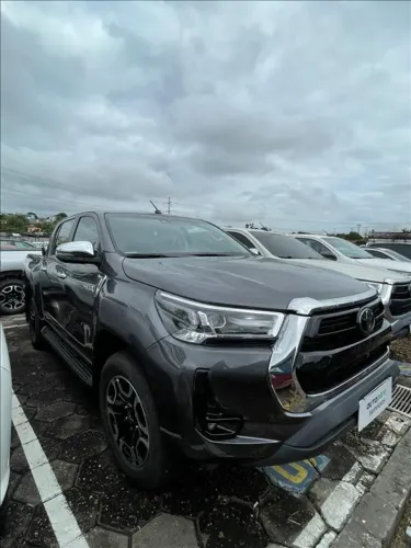 Toyota Hilux CD SRX 4X4 2.8 TDI 16V Diesel Aut. 2025