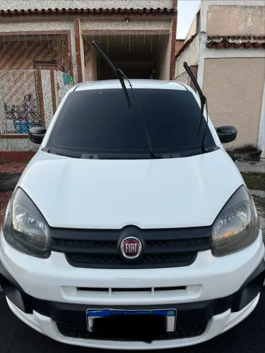Fiat Uno Attractive 1.0 EVO Fire Flex 8V 5P 2021