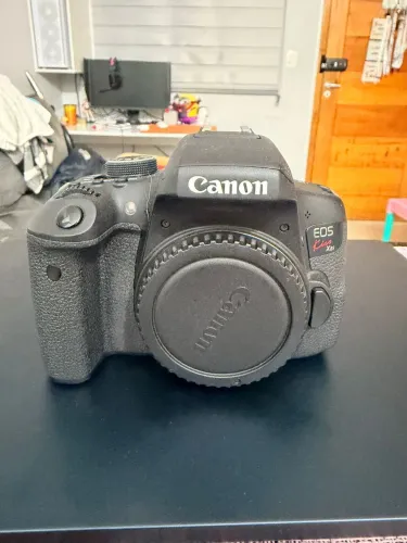Canon T6