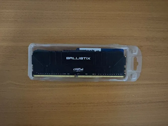 [NOVO] 16GB RAM Crucial 3200 MHz CL 16