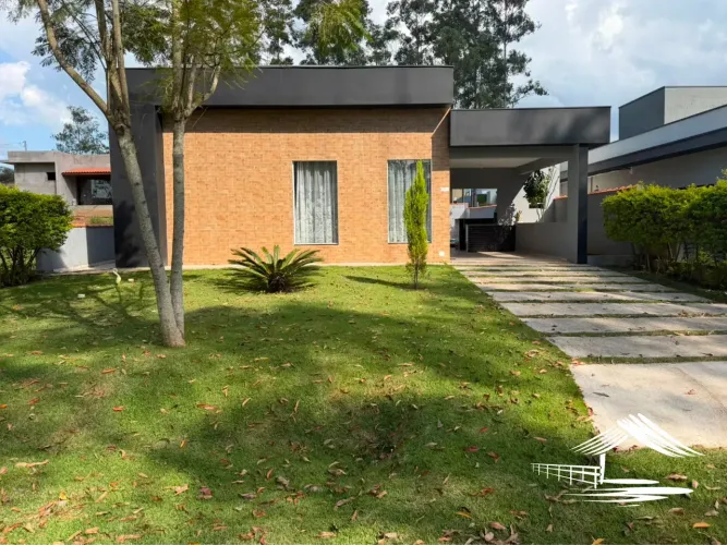 Oportunidade no Ninho Verde 1, linda casa com 4 dormitórios, ampla área de lazer