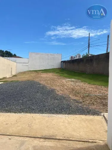 Vendo Terreno de 576m², totalmente murado, no Bairro Jardim Cuiabá, uma das regiões mais v